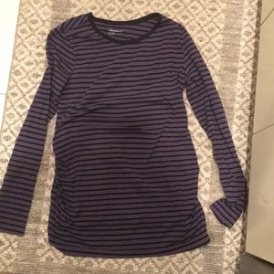 Gap maternity ruched tee